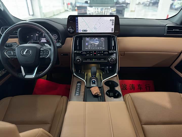 Фото 9 - Lexus LX