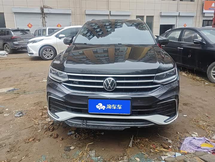 Фото 2 - Volkswagen Tiguan L Pro