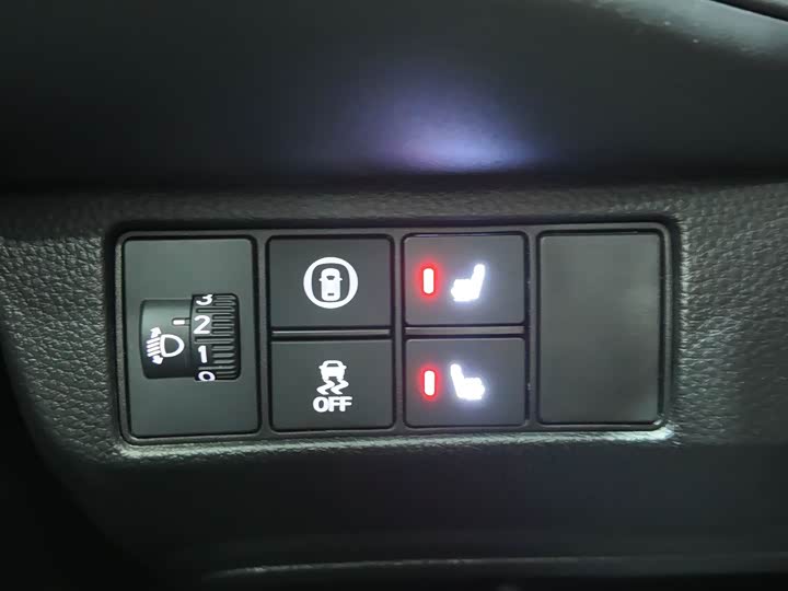 Фото 9 - Honda Vezel