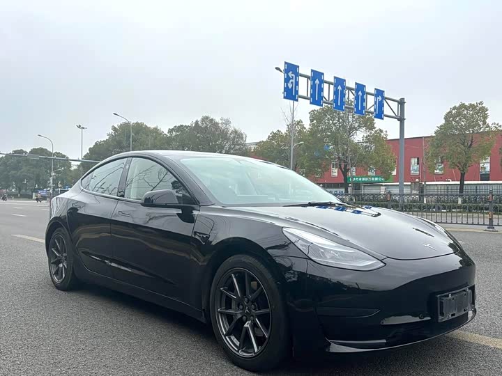 Photo 3 - Tesla Model 3
