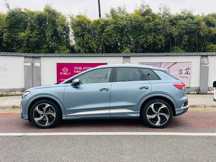 Фото 3 - Audi Q4 e-tron