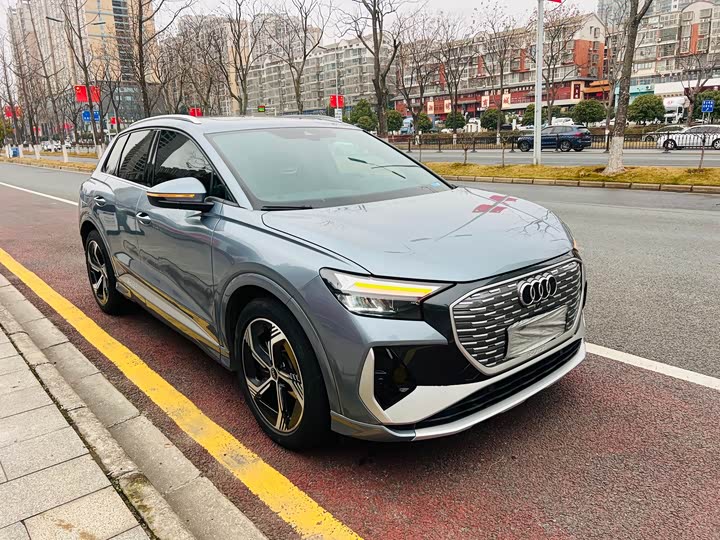 Фото 8 - Audi Q4 e-tron