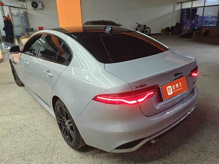 Фото 5 - Jaguar XE L