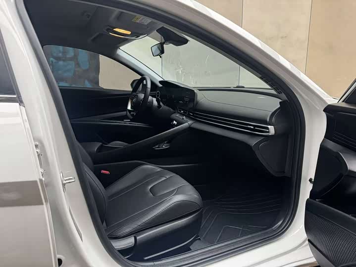 Фото 8 - Hyundai Elantra N line