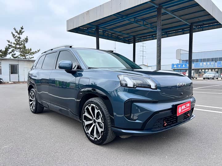 Фото 3 - GAC Aion V