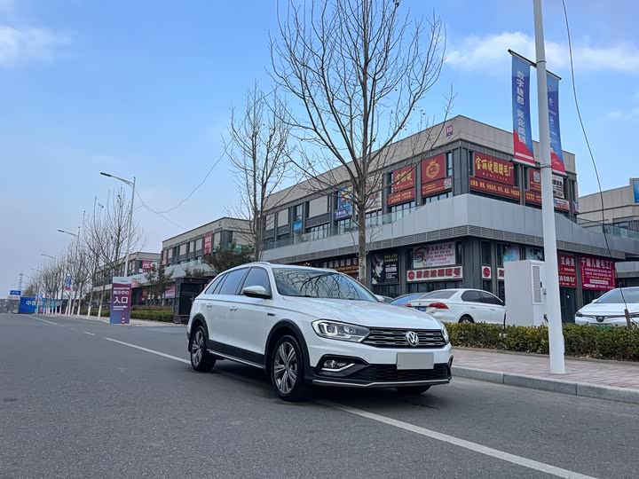 Фото 2 - Volkswagen C-Trek