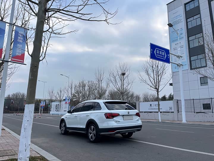 Фото 5 - Volkswagen C-Trek