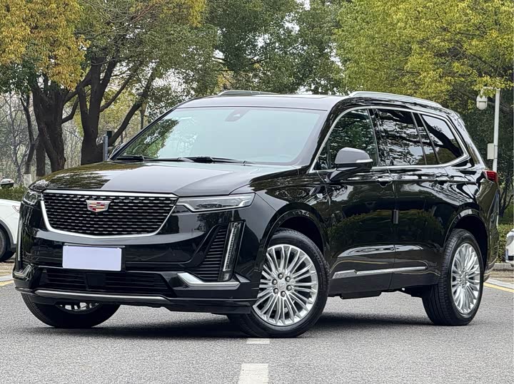 Фото 1 - Cadillac XT6