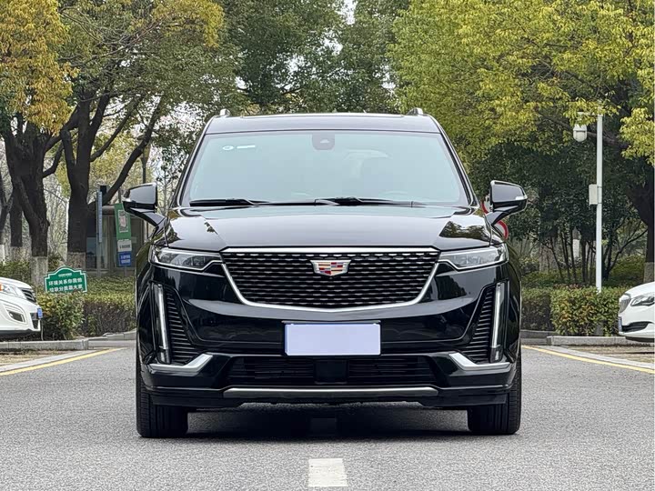 Фото 2 - Cadillac XT6