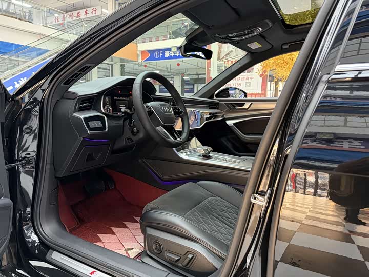 Фото 4 - Audi A6L