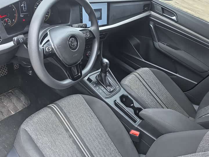 Фото 5 - Volkswagen Lavida