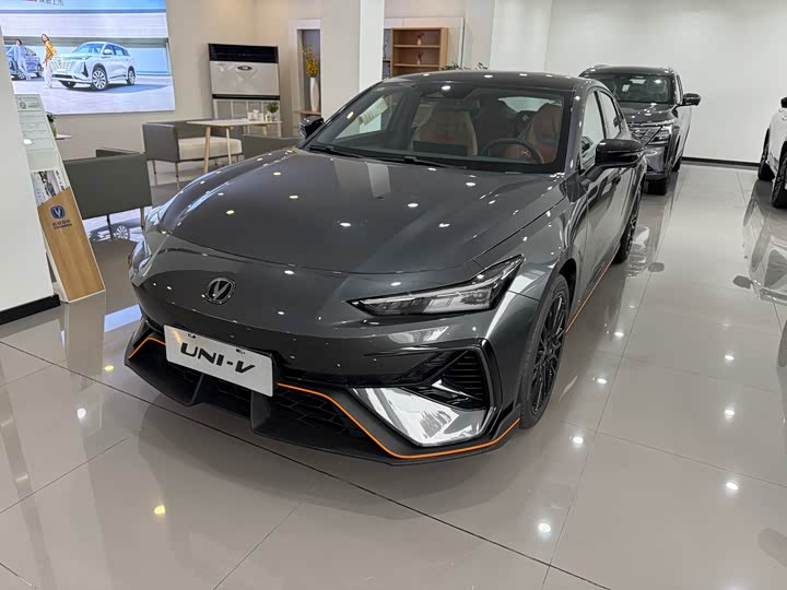 Photo 1 - Changan UNI-V