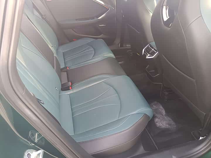 Фото 7 - MG Motor 7