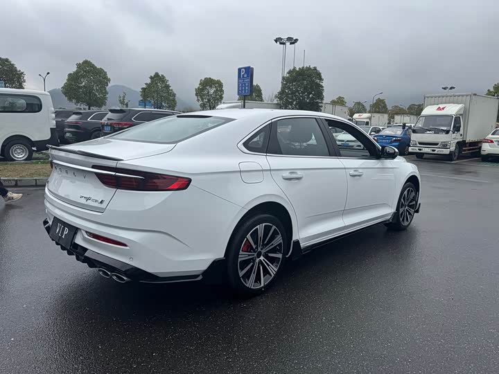 Фото 5 - Geely Preface