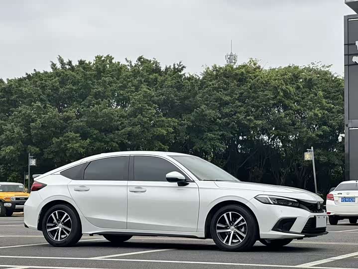 Фото 3 - Honda Civic