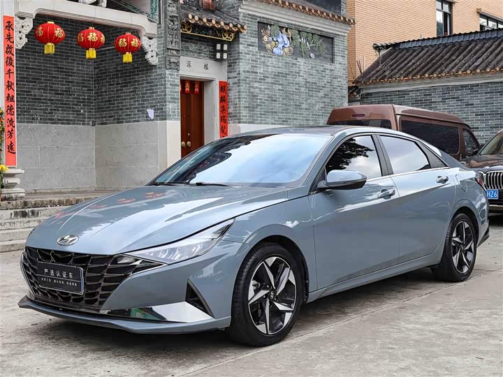Фото 1 - Hyundai Elantra N line