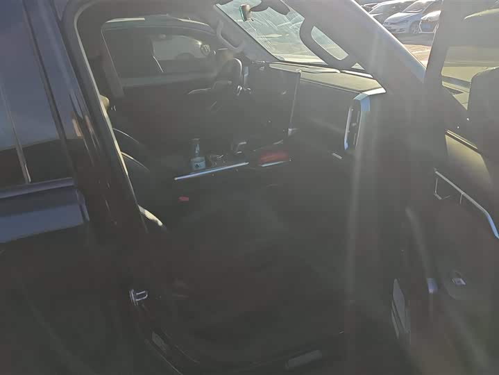 Фото 8 - Jetour T2