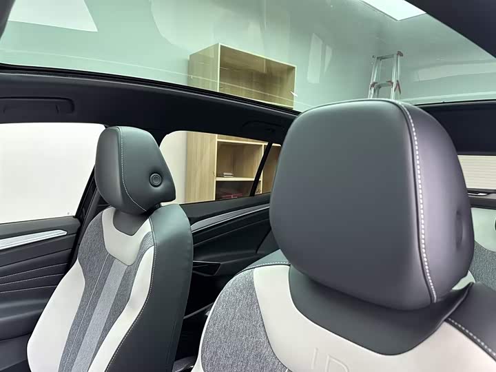 Фото 9 - Volkswagen ID.4 Crozz