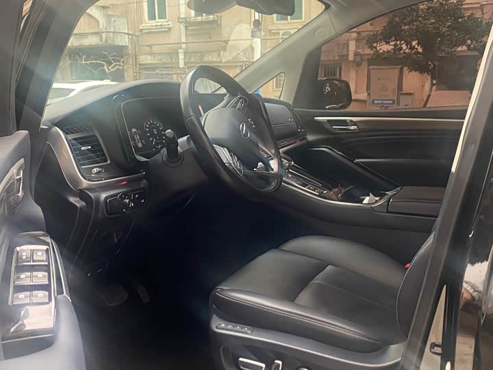 Photo 7 - GAC Trumpchi M8