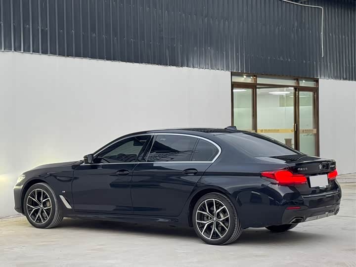 Фото 9 - BMW 5 Series