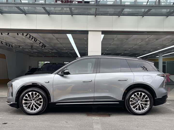 Фото 4 - Nio ES6