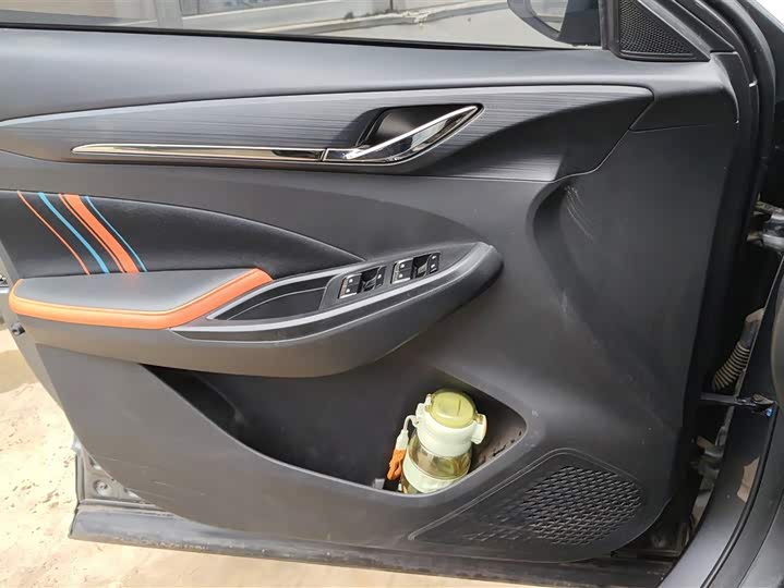 Фото 7 - Changan Oshan X5