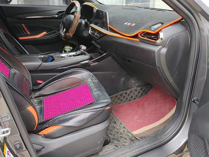 Фото 8 - Changan Oshan X5