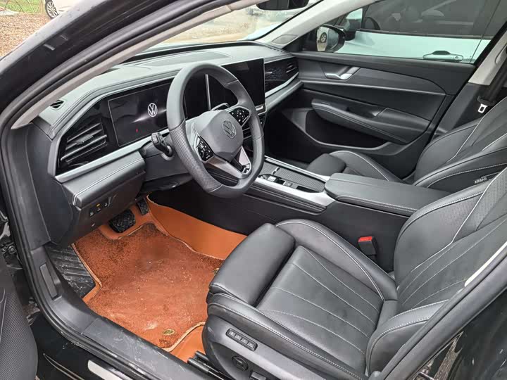 Фото 4 - Volkswagen Passat