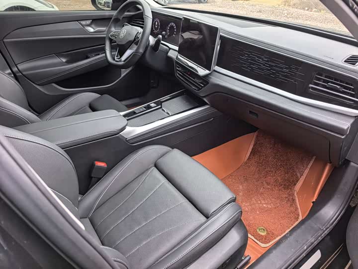 Фото 9 - Volkswagen Passat