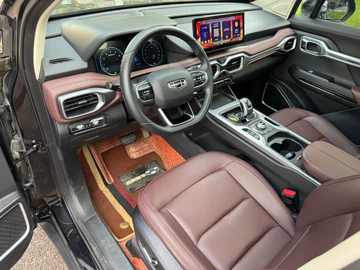 Фото 4 - Geely Okavango