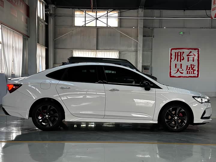 Фото 4 - Buick Verano