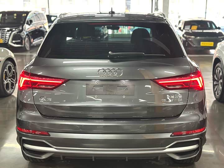 Фото 7 - Audi Q3