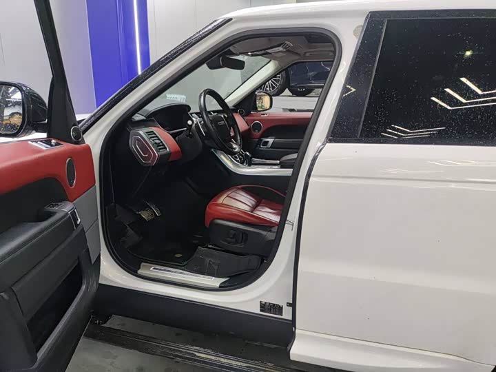 Photo 7 - Land Rover Range Rover Sport