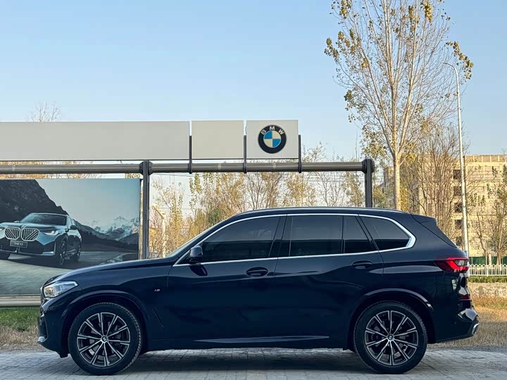 Фото 2 - BMW X5