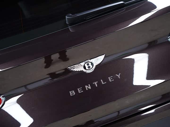 Фото 8 - Bentley Bentayga