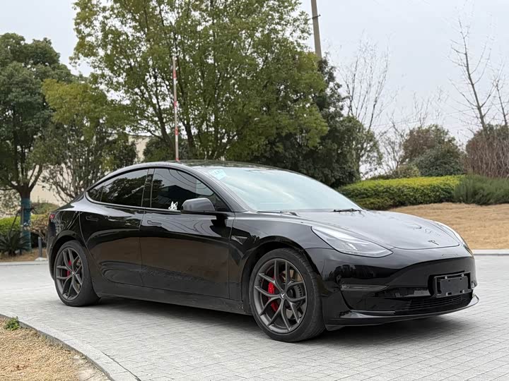 Photo 3 - Tesla Model 3