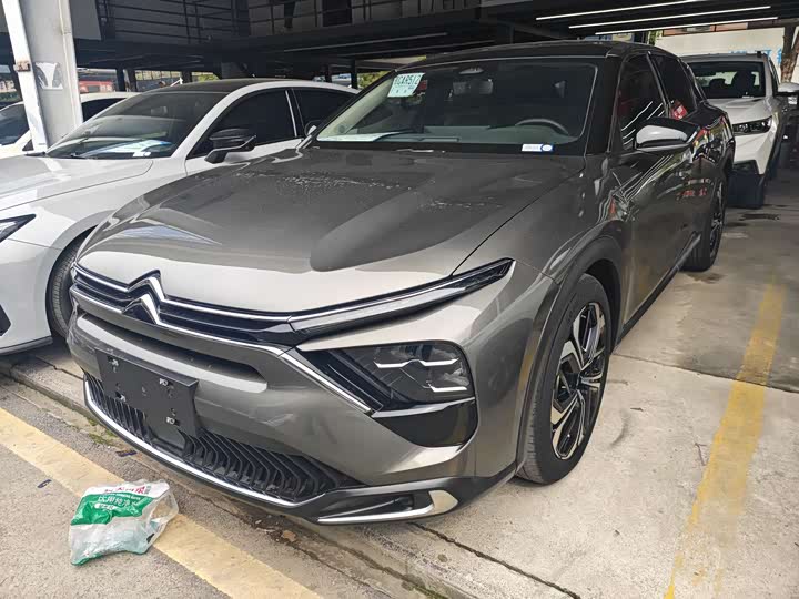 Фото 1 - Citroen C5 X