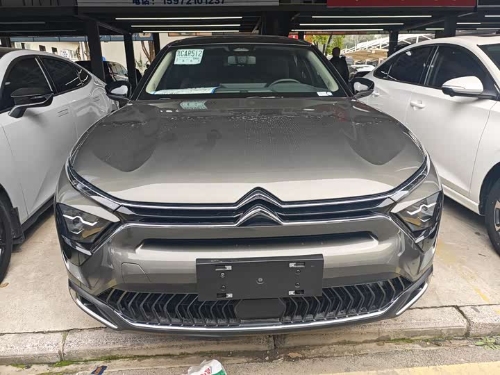 Фото 2 - Citroen C5 X