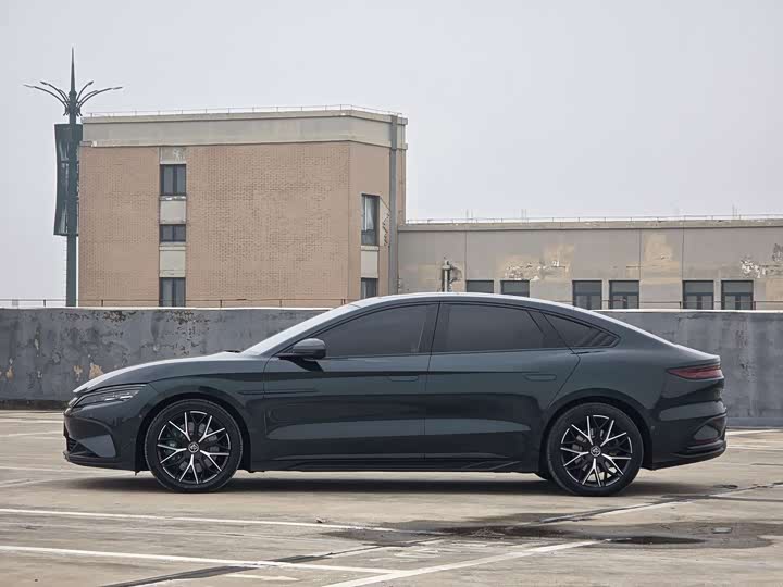 Фото 4 - BYD Han