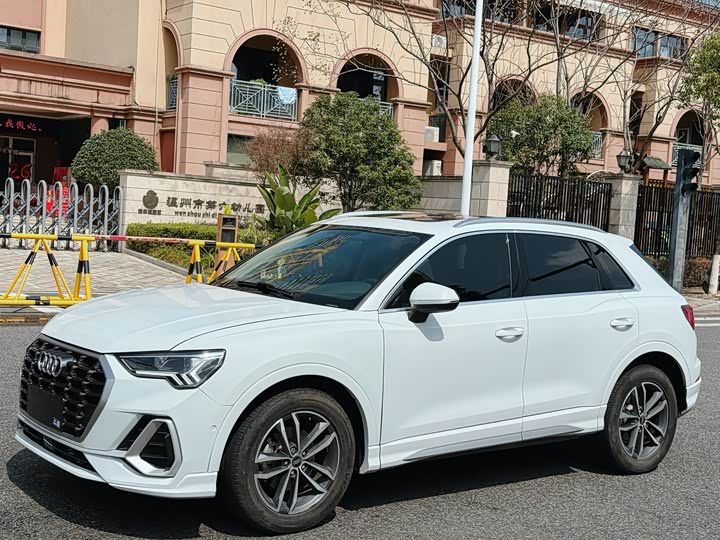 Фото 3 - Audi Q3