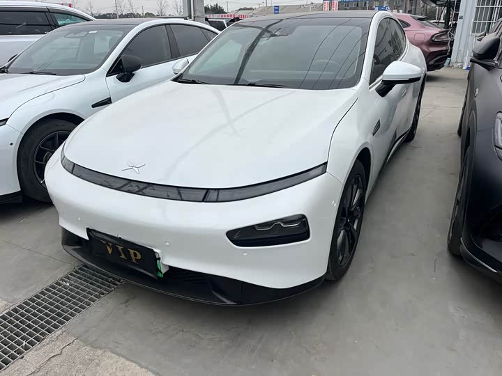 Фото 1 - XPeng P7