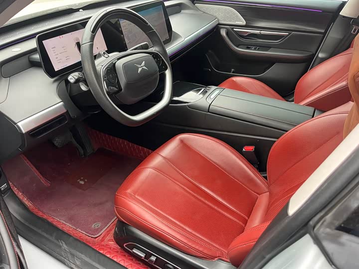 Фото 3 - XPeng P7