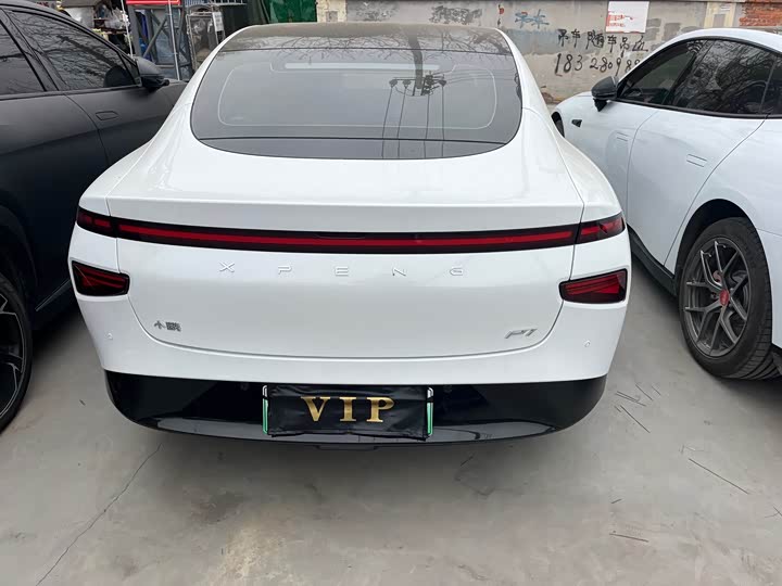 Фото 9 - XPeng P7