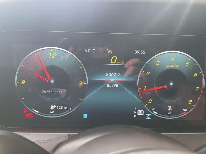 Photo 8 - Mercedes-Benz E-Class