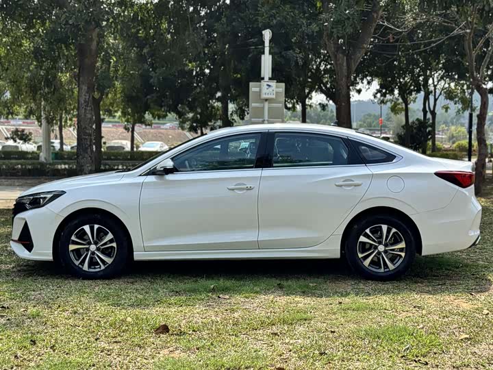 Photo 2 - Changan Eado Plus