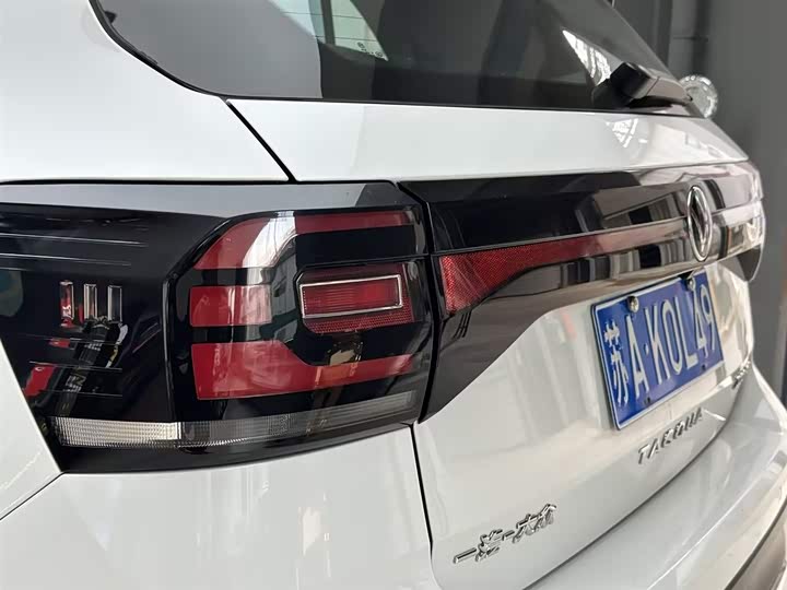 Фото 8 - Volkswagen Tacqua