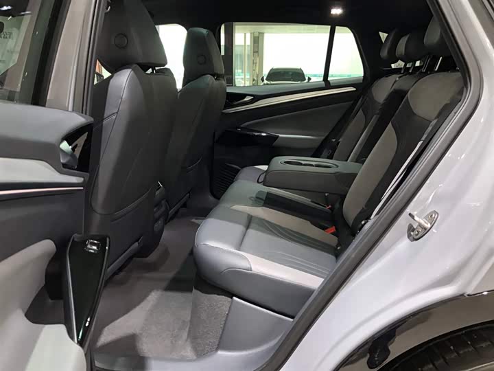 Фото 8 - Volkswagen ID.4 Crozz