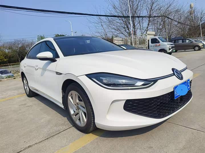 Photo 3 - Volkswagen Lamando L