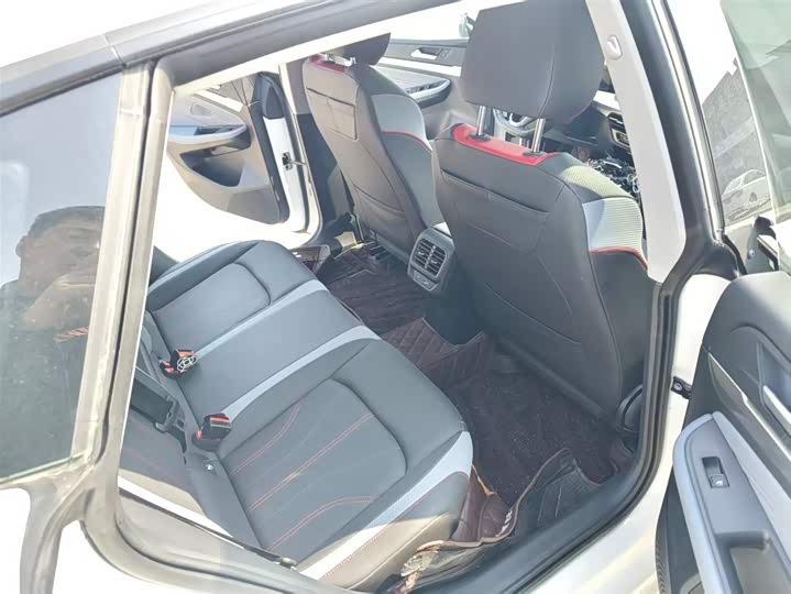 Photo 6 - Volkswagen Lamando L