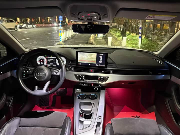 Фото 7 - Audi A4L